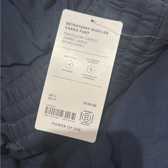 Athleta Retroterry Wide Leg Cargo Pant // Navy - Picture 14 of 14